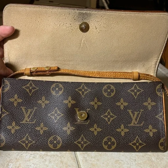 Louis Vuitton Twin Pochette GM Monogram Crossbody Bag - Picture 3 of 13